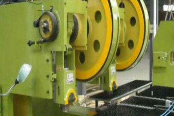 沈陽(yáng)鋁板噴氟碳漆廠家：鋁板噴涂氟碳漆的優(yōu)勢(shì)解析